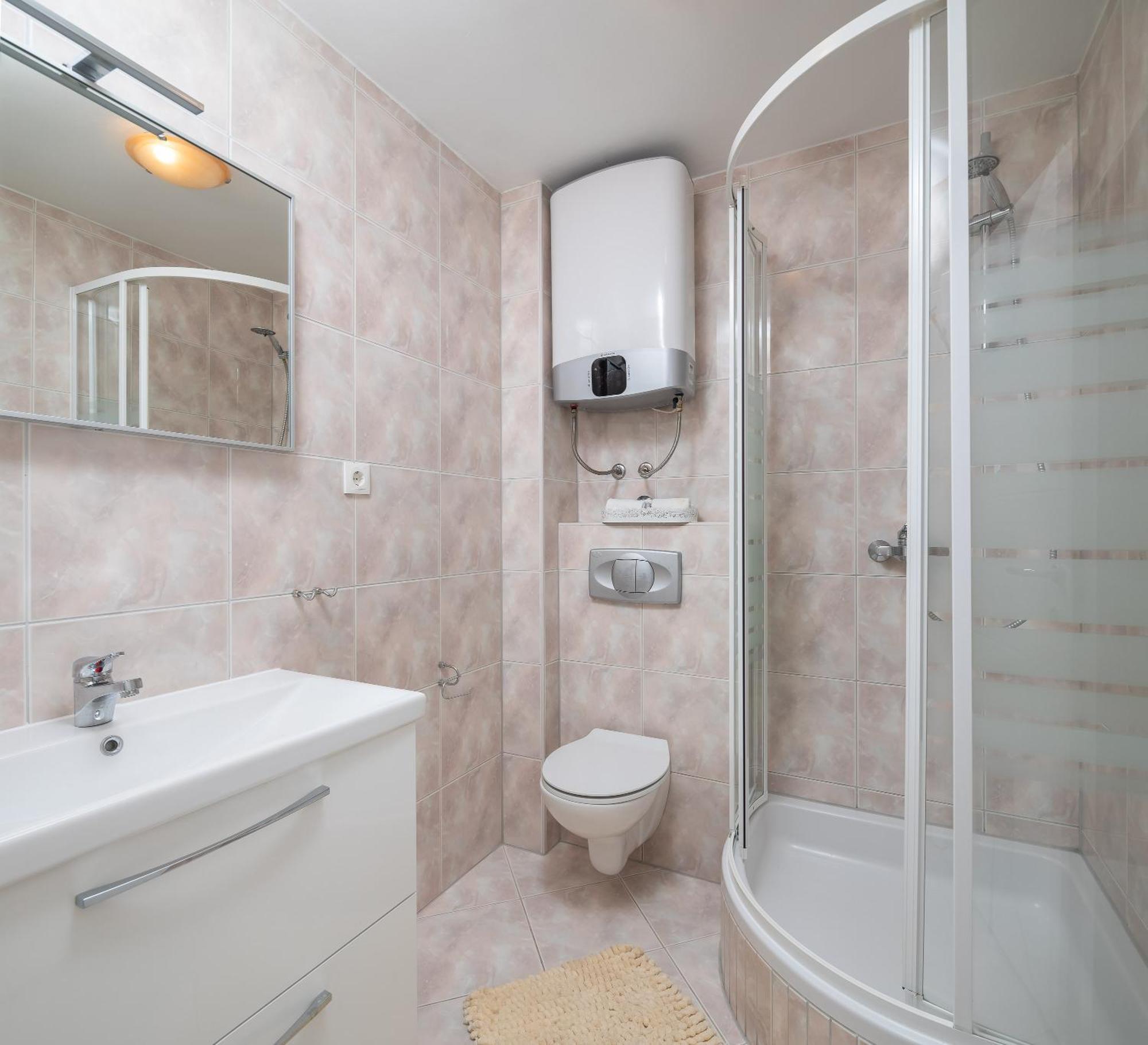 Luxury Seafront Villa With Heated Pool, Jacuzzi, Sea View, 150 M From Beach Stanici 外观 照片